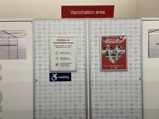 Vaccination area, two rooms