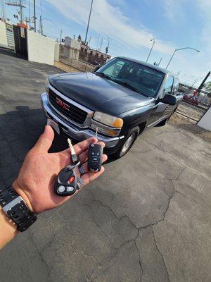 Regular GMC Key& control(on the left) Upgrade to a modern chevy flip style (on the right)