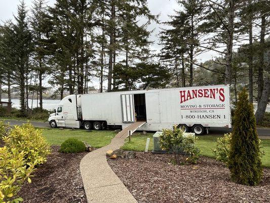 Hansen's Moving & Storage