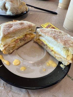 Breakfast sandwich