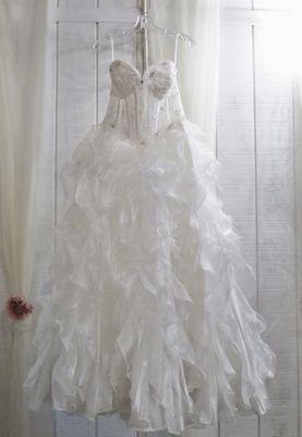 Capture the beauty of your wedding dress!