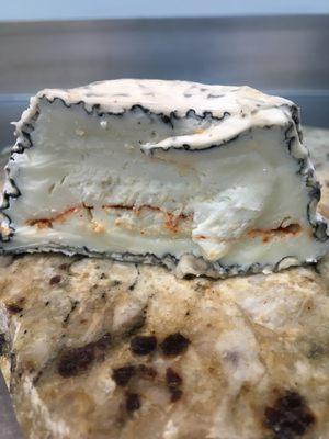 Sample, learn, and purchase your favorite Vermont cheeses