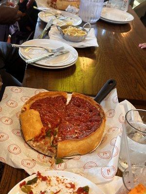 Chicago Pan/Stuffed pizza