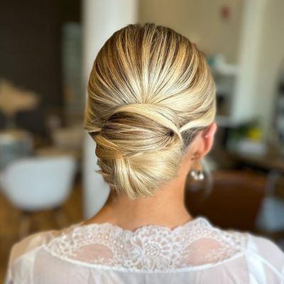 bridal hair  by Gianna