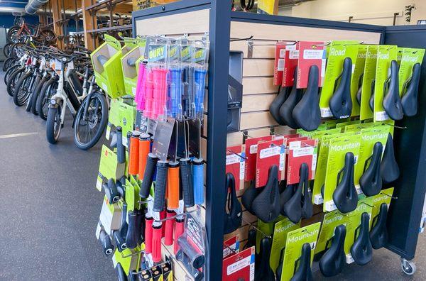 Saddles, grips and handle bar options for all electric bikes.