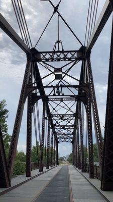 Beautiful asymmetric Bob-tail swing bridge