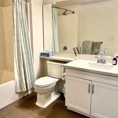 2bed/2bath. 1st time clean. Marina del Rey/Los Angeles, CA.