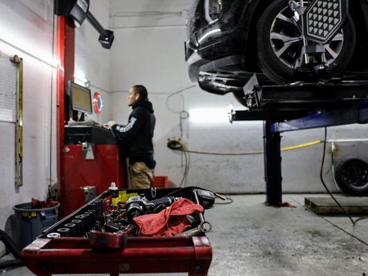 Hi-Star Auto Center is your one-stop family-owned and operated auto repair facility located on the Southeast corner of Hacienda and Decatur