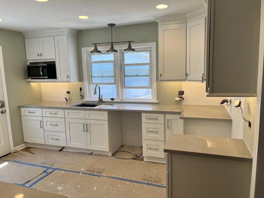 Quartz countertops installed by Granite America