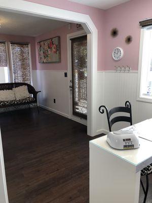 Nail room & Lobby