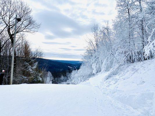 Slopes are peaceful.