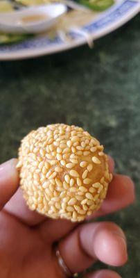 Fried sesame balls