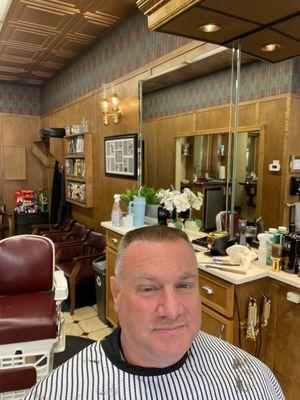 Doug's East Avenue Barber Shop