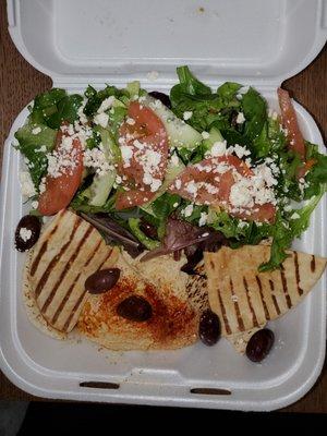 Mediterranean Plate... lots of yummy hummus with 4 pieces of pita bread & a salad...