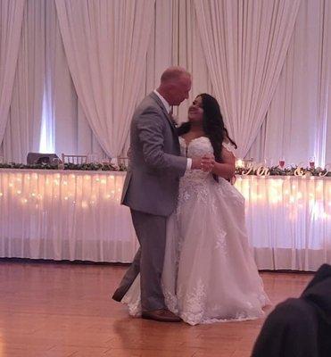 Love the draping and the head table