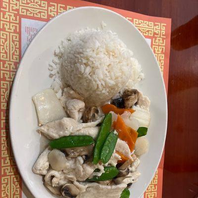 Moo goo gai pan