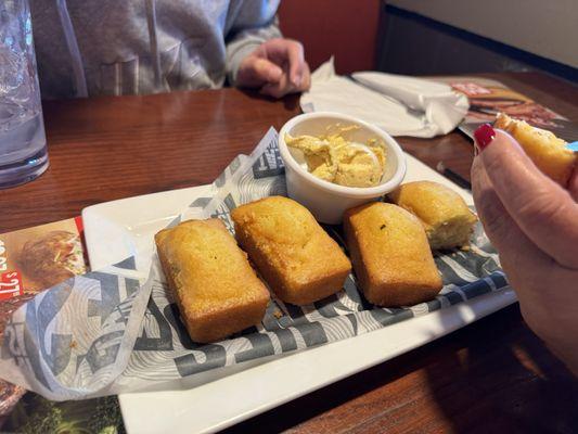 Cornbread - 4 pcs delicious