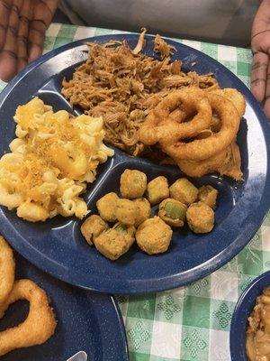 Pull pork dinner with Macaroni Cheese okra