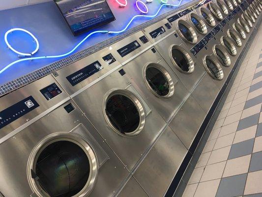 Dryers, also has commercial dryer (big)