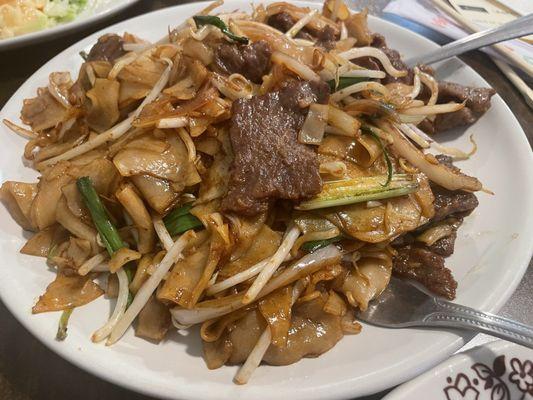 Beef chow fun