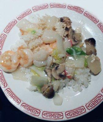 Seafood Sizzling Rice.