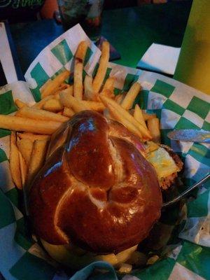 Cheeseburger and fries!