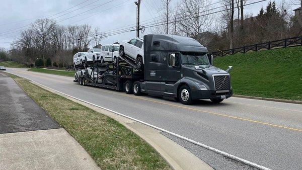 Interstate car carrier