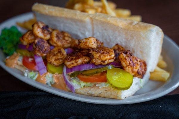 Blackened shrimp poboy