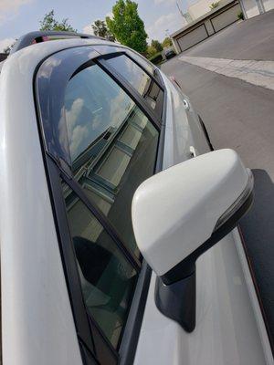 Side window deflectors