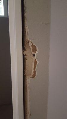 An example of the lousy Paciific Ridge workmanship that you can expect to find in your home!!!