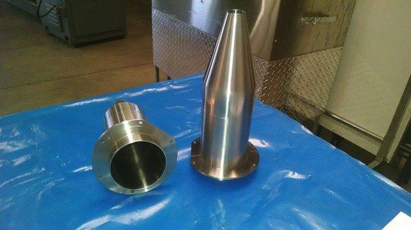 Hopper Powder Conical manufactured with solid material Stainless Steel 316L No welding.