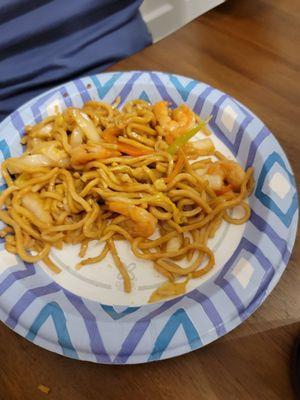 Shrimp Lo Mein