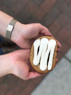 Cinnamon roll cookie - yum