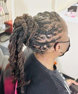 Locs haistyle