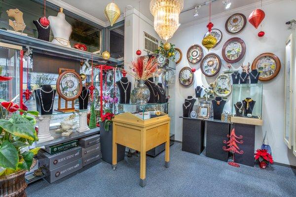 Elie Jewelry Store - clock and gift section