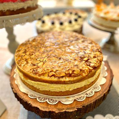 Bienenstich (Bee Sting Cake)