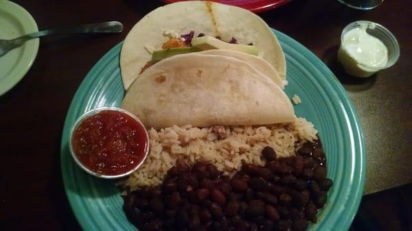 EXCELLENT shrimp tacos (were on special) but depressingly bland red beans n rice