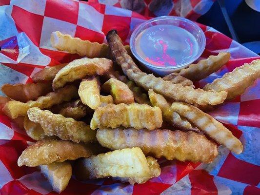 Crinkle cut fries