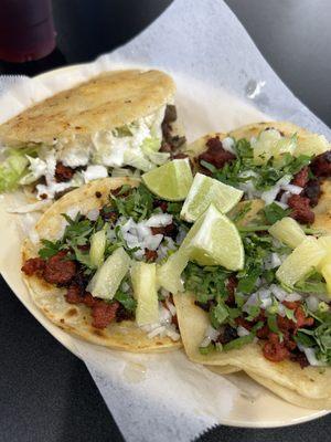 Gordita de Campechana and Tacos al Pastor