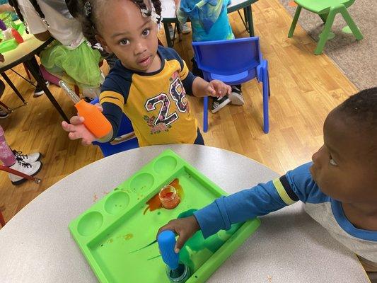 STEM/Sensory Play