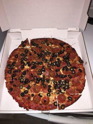 12" pepperoni and black olive