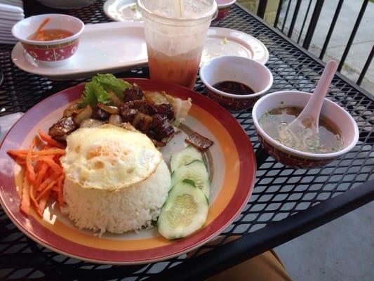 Steamed rice n seasoned beef