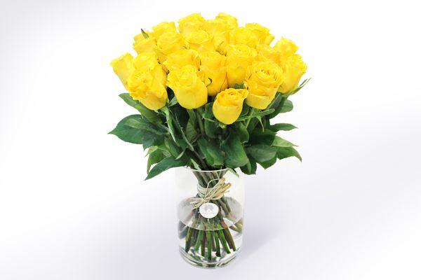 Flowers: premium yellow roses, from eco-friendly farms in Ecuador and Columbia