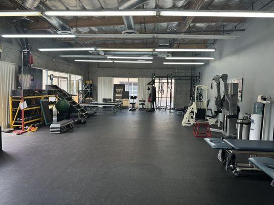 2000+ square feet of rehab space