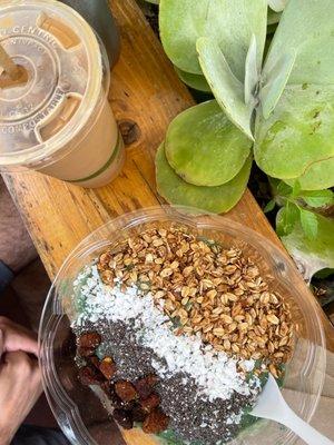 Iced latte and the spirulina açaí bowl