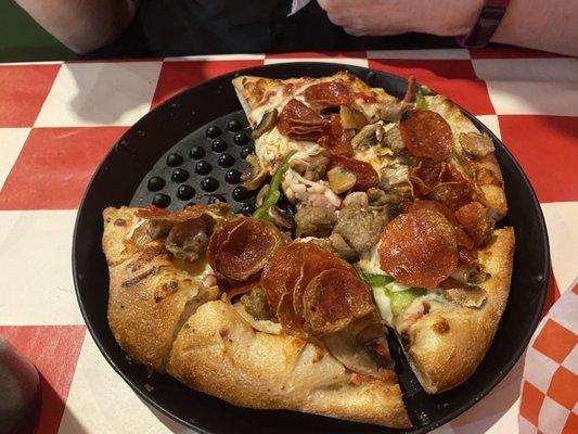 Greek's Special pizza. 9 inch.