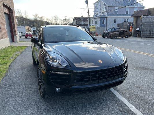 Love driving a clean car. 2018 Macan. Looks like a 2023.