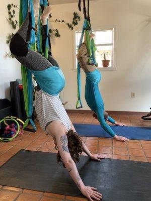 Healthy, long and happy spines with the Yoga Trapeze