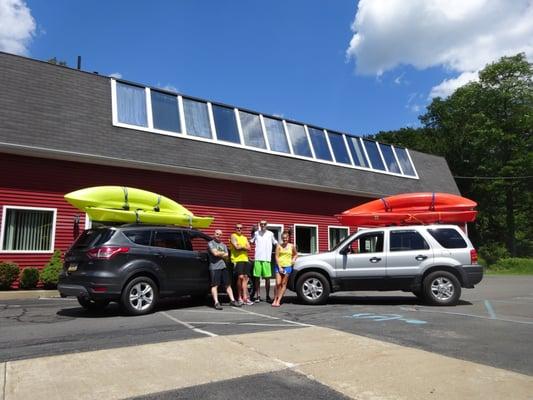 Meet unto paddle the Delaware River.