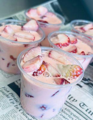 FRESAS CON CREMA